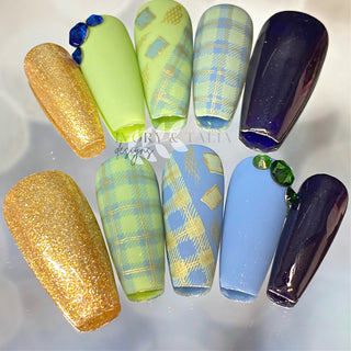 Plaid Patches Press on Gel Nails ($CAD)